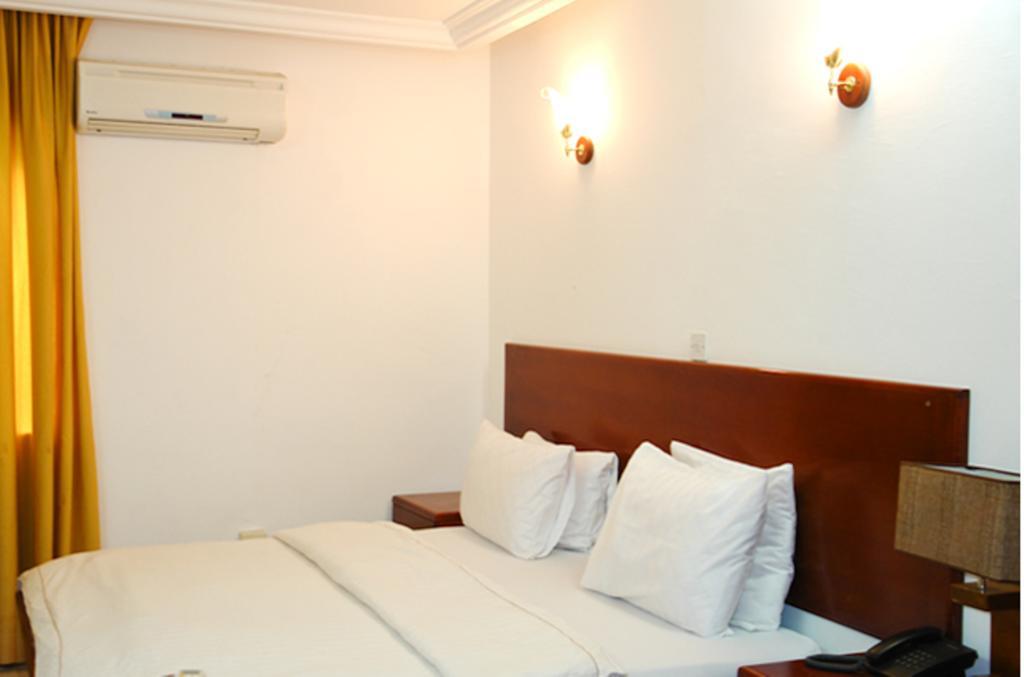 Afrikiko River Front Resort Akosombo Pokój zdjęcie